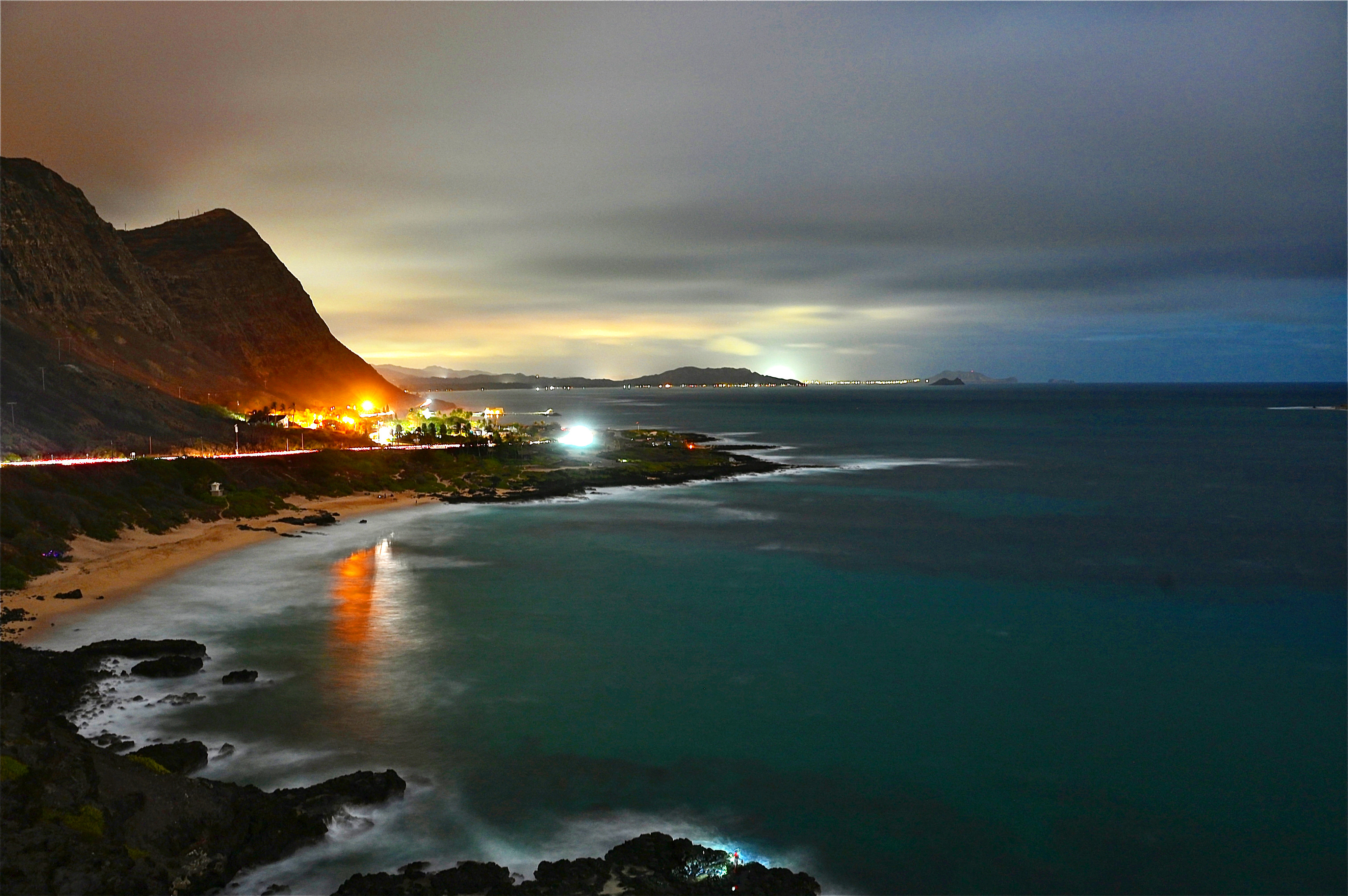 Blue water stretch off Oʻahu
